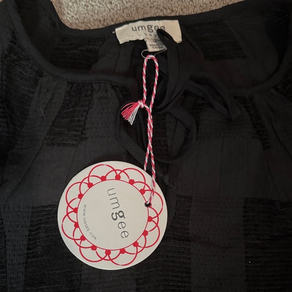 Umgee Black Textured Puff Sleeve Blouse - Picture 2 of 6